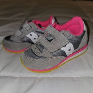 Saucony Toddler size 6 sneakers